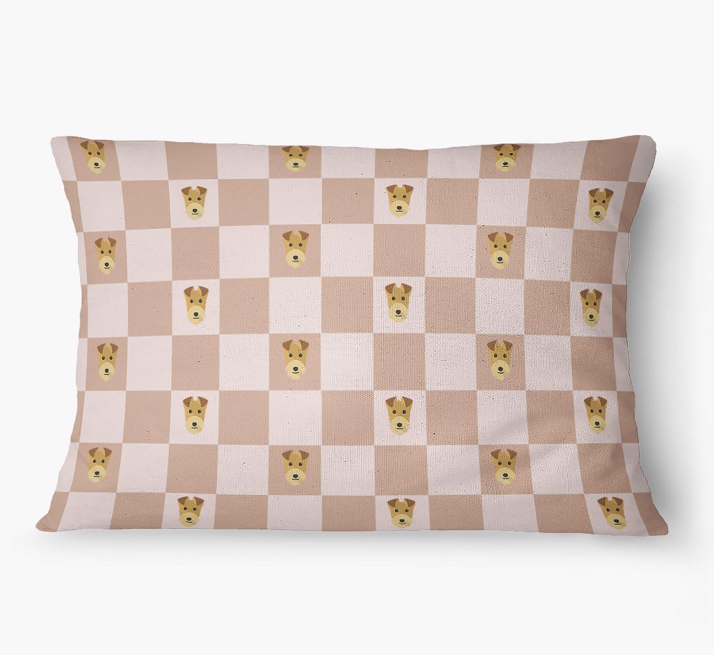 'Checkered Pattern' - Personalized {breedFullName} Dog Bed