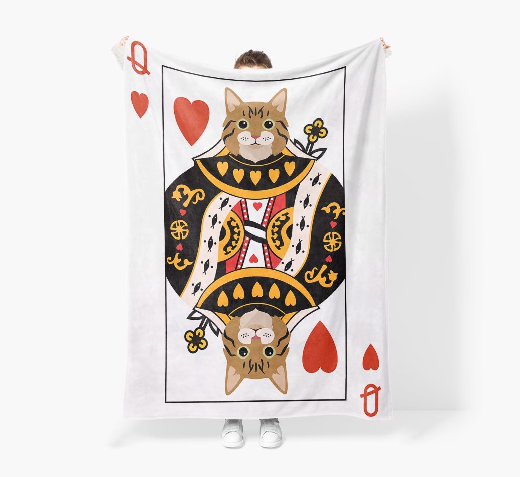 'Queen Of Hearts' - Personalised Sherpa Fleece Blanket with {breedFullName} Yappicon