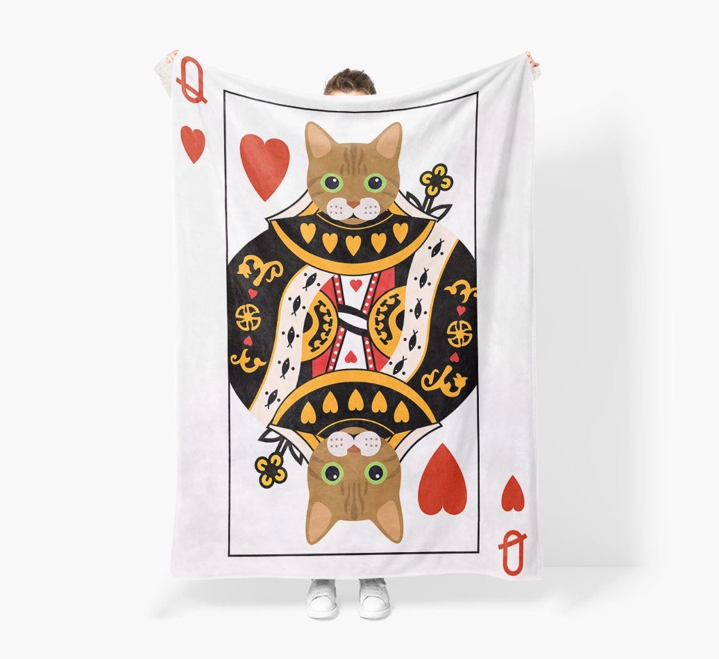 'Queen Of Hearts' - Personalised Sherpa Fleece Blanket with {breedFullName} Yappicon