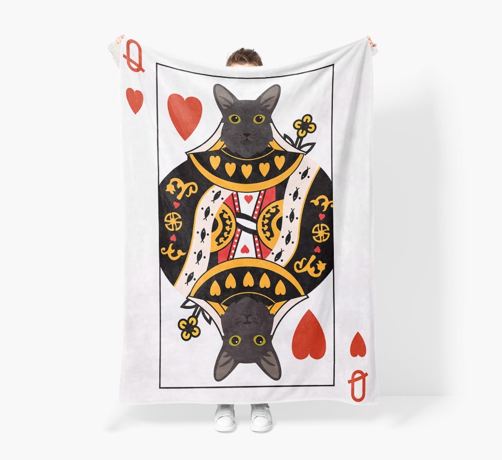 'Queen Of Hearts' - Personalised Sherpa Fleece Blanket with {breedFullName} Yappicon