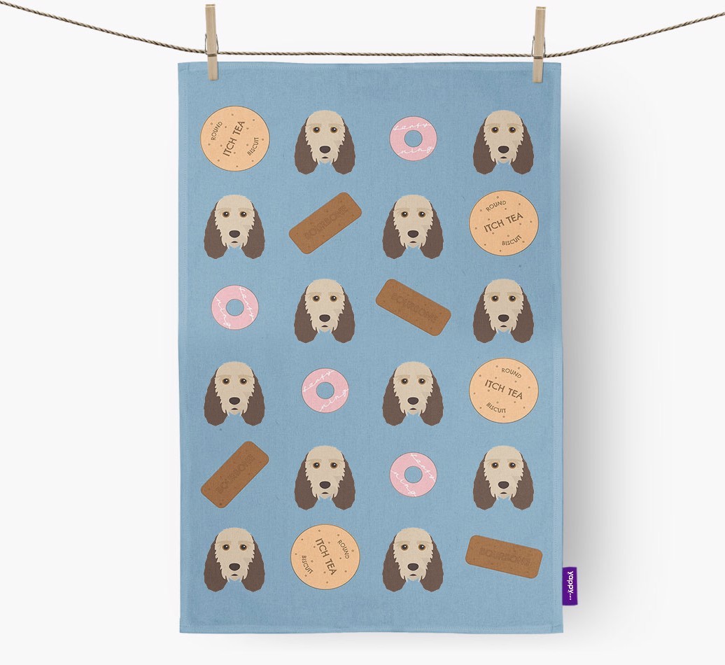 Biscuit Pattern Tea Towel with {breedFullName} Icons