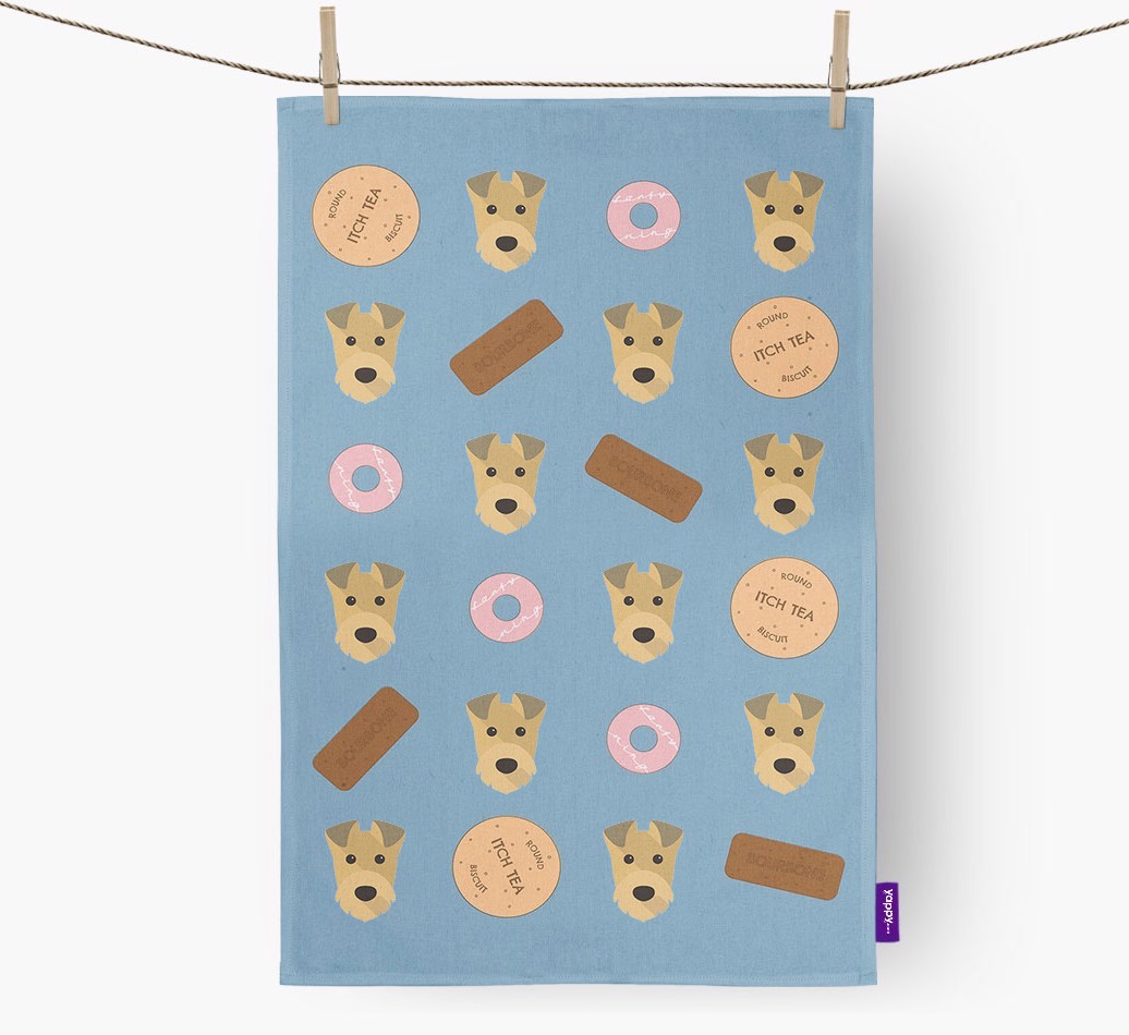 Biscuit Pattern Tea Towel with {breedFullName} Icons