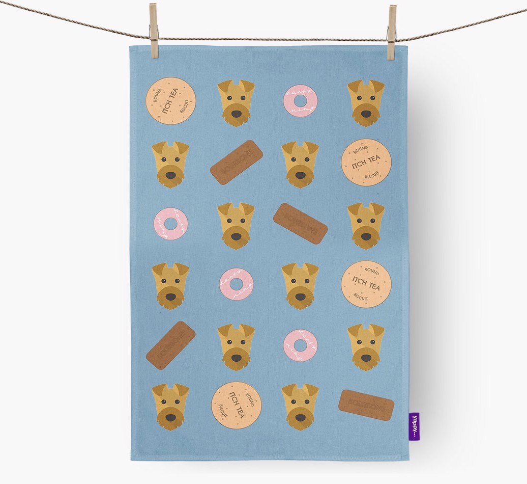 Biscuit Pattern Tea Towel with {breedFullName} Icons